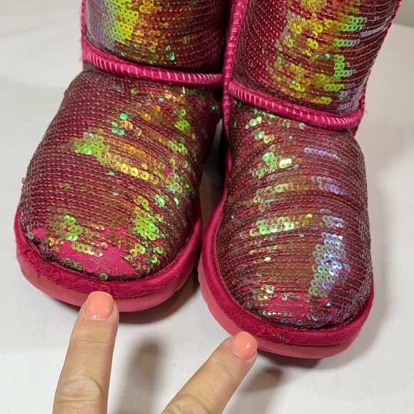 UGG Sparkles Classic Short Boots in Roseclay Pink Shearling Sequins 1003154 - Picture 11 of 13
